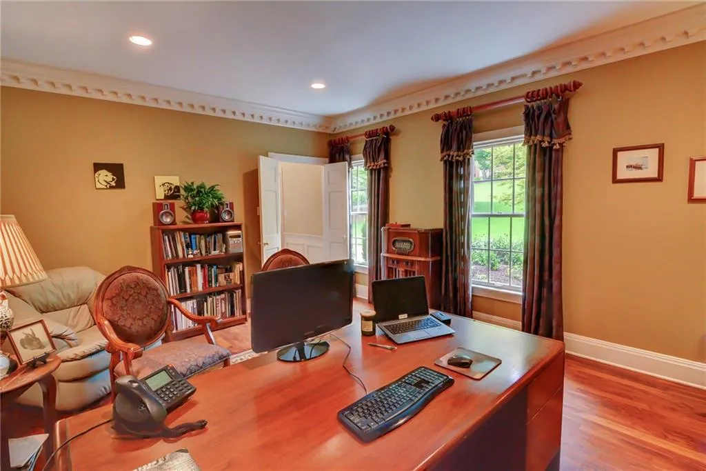 8090 Habersham Waters Road, Sandy Springs, Georgia 30350, 4 Bedrooms Bedrooms, ,3 BathroomsBathrooms,Residential,Sold,8090 Habersham Waters Road,5893182