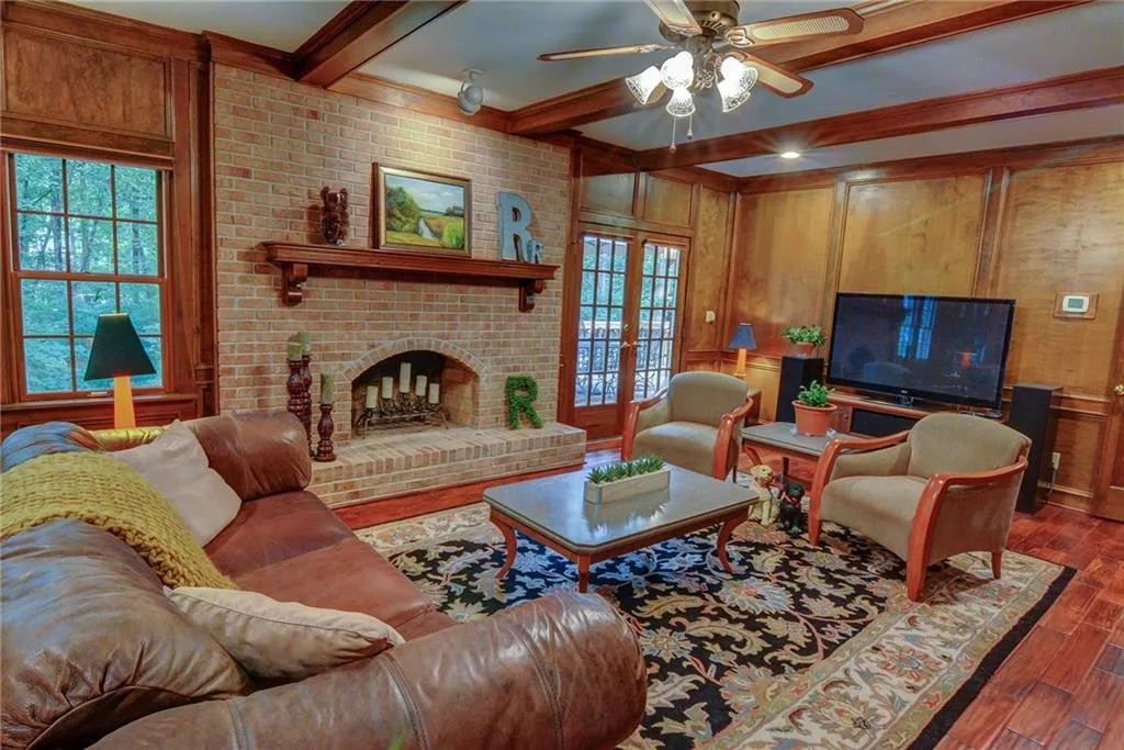 8090 Habersham Waters Road, Sandy Springs, Georgia 30350, 4 Bedrooms Bedrooms, ,3 BathroomsBathrooms,Residential,Sold,8090 Habersham Waters Road,5893182
