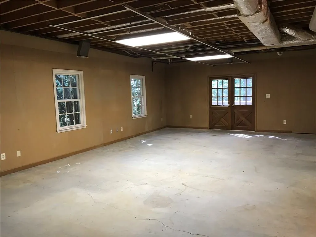 8090 Habersham Waters Road, Sandy Springs, Georgia 30350, 4 Bedrooms Bedrooms, ,3 BathroomsBathrooms,Residential,Sold,8090 Habersham Waters Road,5893182