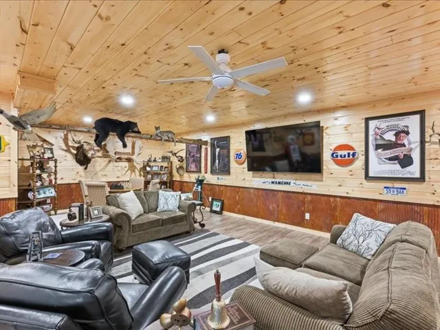 1170