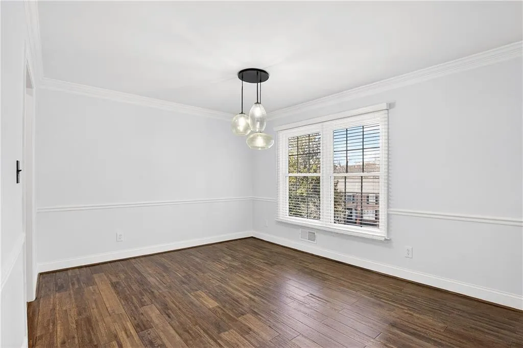 1 Ardmore Square Nw Unit 1, Atlanta, Georgia 30309, 3 Bedrooms Bedrooms, 0 ,2 BathroomsBathrooms,Residential,For Sale,1 Ardmore Square Nw Unit 1,7724989