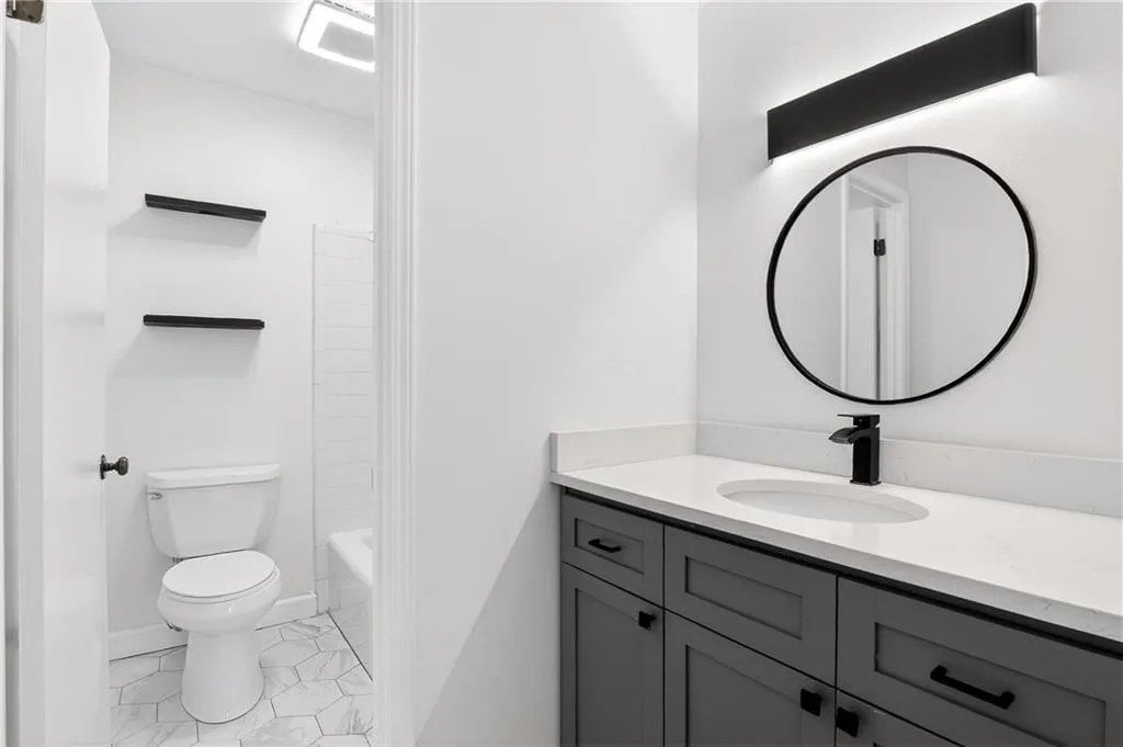 1 Ardmore Square Nw Unit 1, Atlanta, Georgia 30309, 3 Bedrooms Bedrooms, 0 ,2 BathroomsBathrooms,Residential,For Sale,1 Ardmore Square Nw Unit 1,7724989