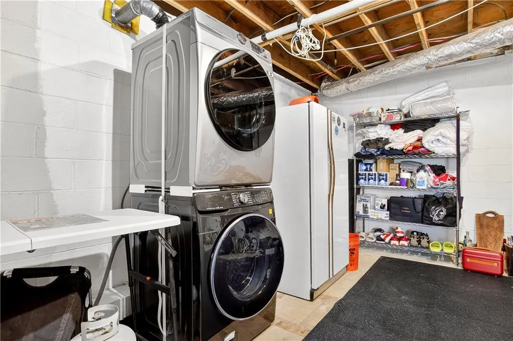 1 Ardmore Square Nw Unit 1, Atlanta, Georgia 30309, 3 Bedrooms Bedrooms, 0 ,2 BathroomsBathrooms,Residential,For Sale,1 Ardmore Square Nw Unit 1,7724989