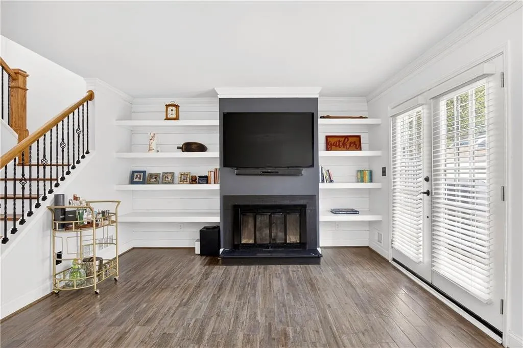 1 Ardmore Square Nw Unit 1, Atlanta, Georgia 30309, 3 Bedrooms Bedrooms, 0 ,2 BathroomsBathrooms,Residential,For Sale,1 Ardmore Square Nw Unit 1,7724989