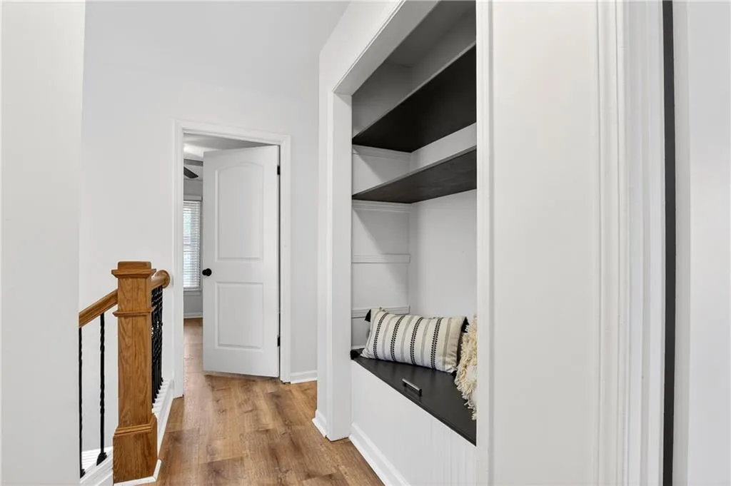 1 Ardmore Square Nw Unit 1, Atlanta, Georgia 30309, 3 Bedrooms Bedrooms, 0 ,2 BathroomsBathrooms,Residential,For Sale,1 Ardmore Square Nw Unit 1,7724989