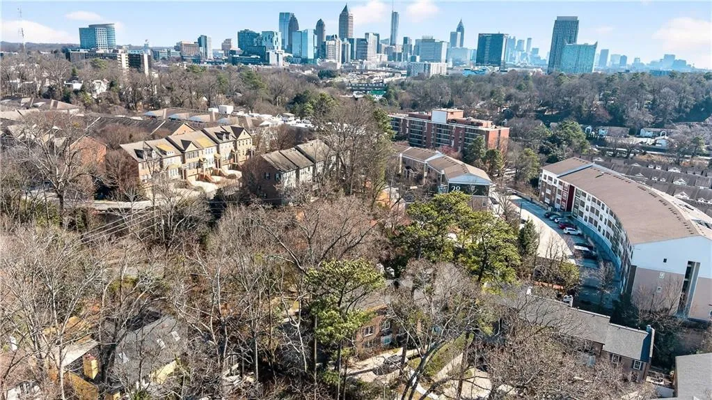 1 Ardmore Square Nw Unit 1, Atlanta, Georgia 30309, 3 Bedrooms Bedrooms, 0 ,2 BathroomsBathrooms,Residential,For Sale,1 Ardmore Square Nw Unit 1,7724989