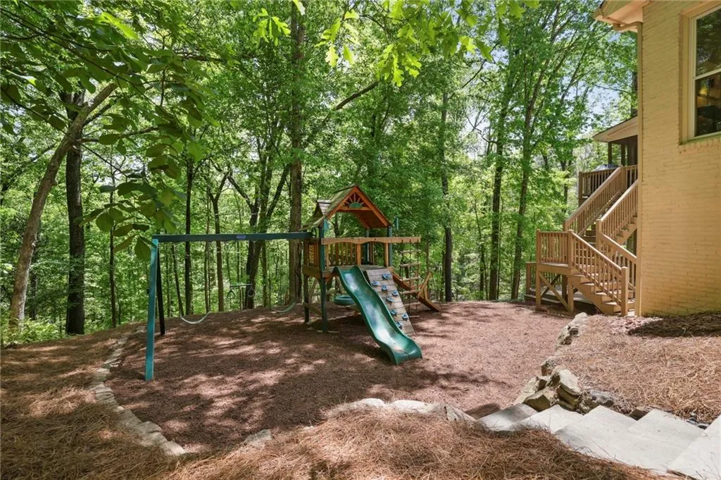280 Cameron Ridge Drive, Atlanta, Georgia 30328, 5 Bedrooms Bedrooms, ,5 BathroomsBathrooms,Residential,Sold,280 Cameron Ridge Drive,7252875