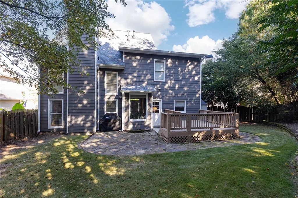 1370 Brookhaven Village Circle Ne, Brookhaven, Georgia 30319, 3 Bedrooms Bedrooms, ,2 BathroomsBathrooms,Residential,For Sale,1370 Brookhaven Village Circle Ne,7666531