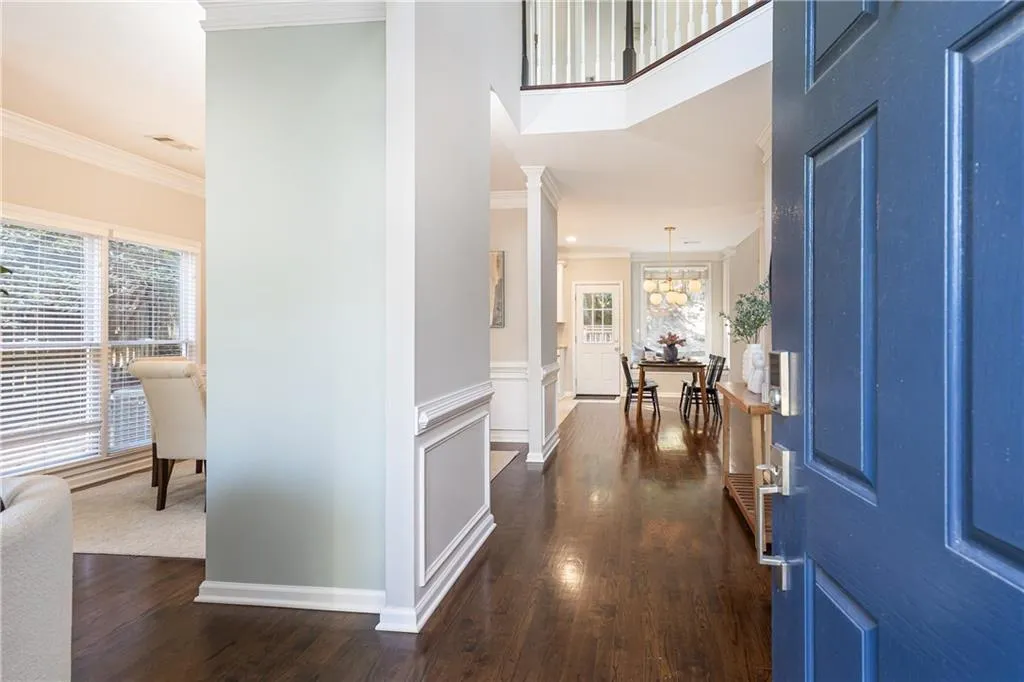 1370 Brookhaven Village Circle Ne, Brookhaven, Georgia 30319, 3 Bedrooms Bedrooms, ,2 BathroomsBathrooms,Residential,For Sale,1370 Brookhaven Village Circle Ne,7666531