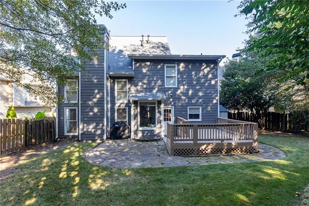 1370 Brookhaven Village Circle Ne, Brookhaven, Georgia 30319, 3 Bedrooms Bedrooms, ,2 BathroomsBathrooms,Residential,For Sale,1370 Brookhaven Village Circle Ne,7666531