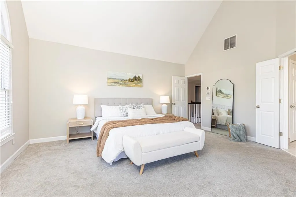 1370 Brookhaven Village Circle Ne, Brookhaven, Georgia 30319, 3 Bedrooms Bedrooms, ,2 BathroomsBathrooms,Residential,For Sale,1370 Brookhaven Village Circle Ne,7666531