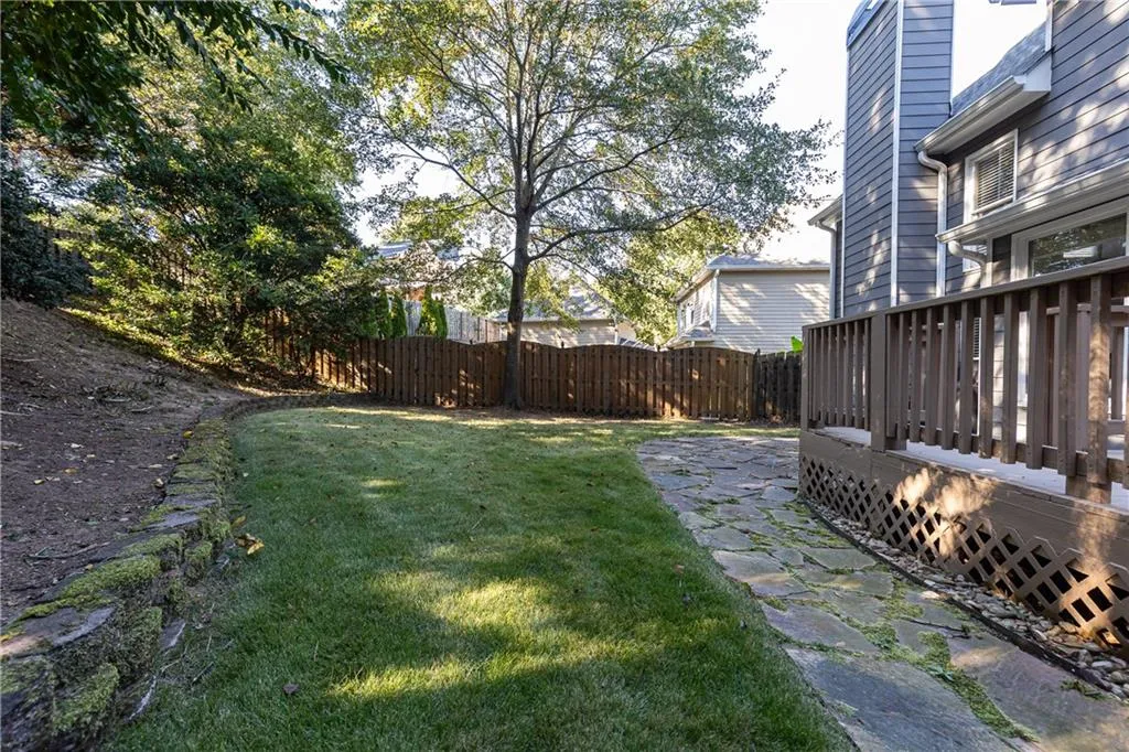 1370 Brookhaven Village Circle Ne, Brookhaven, Georgia 30319, 3 Bedrooms Bedrooms, ,2 BathroomsBathrooms,Residential,For Sale,1370 Brookhaven Village Circle Ne,7666531