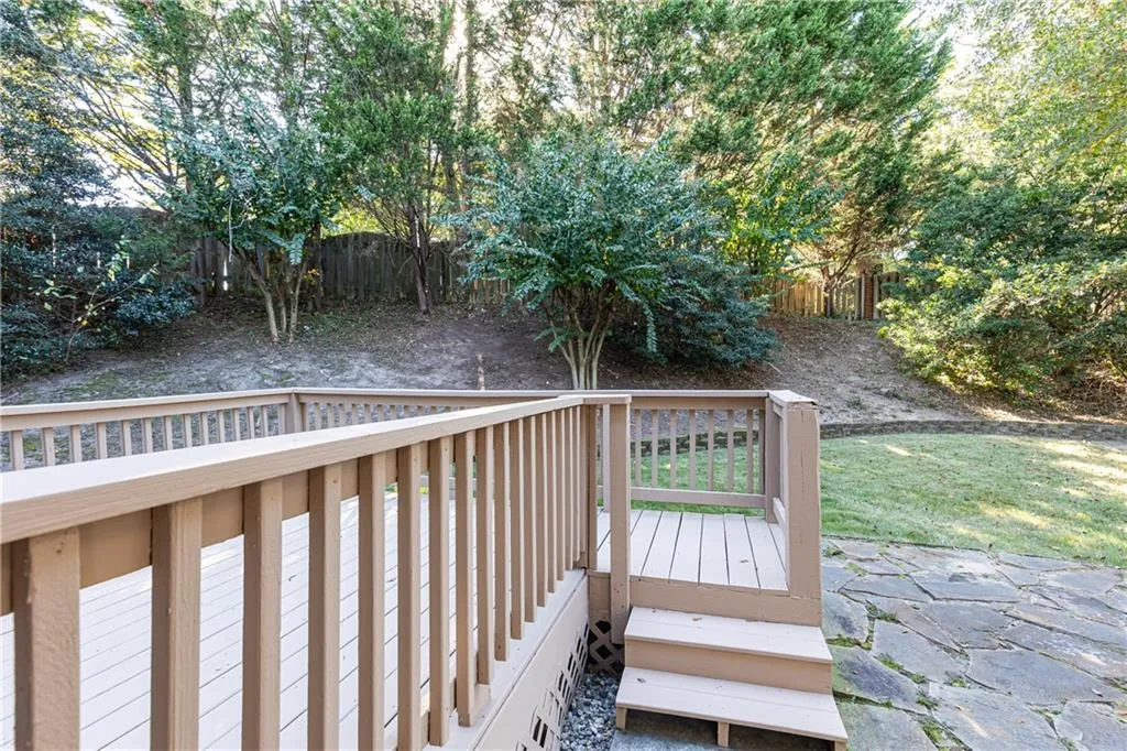 1370 Brookhaven Village Circle Ne, Brookhaven, Georgia 30319, 3 Bedrooms Bedrooms, ,2 BathroomsBathrooms,Residential,For Sale,1370 Brookhaven Village Circle Ne,7666531