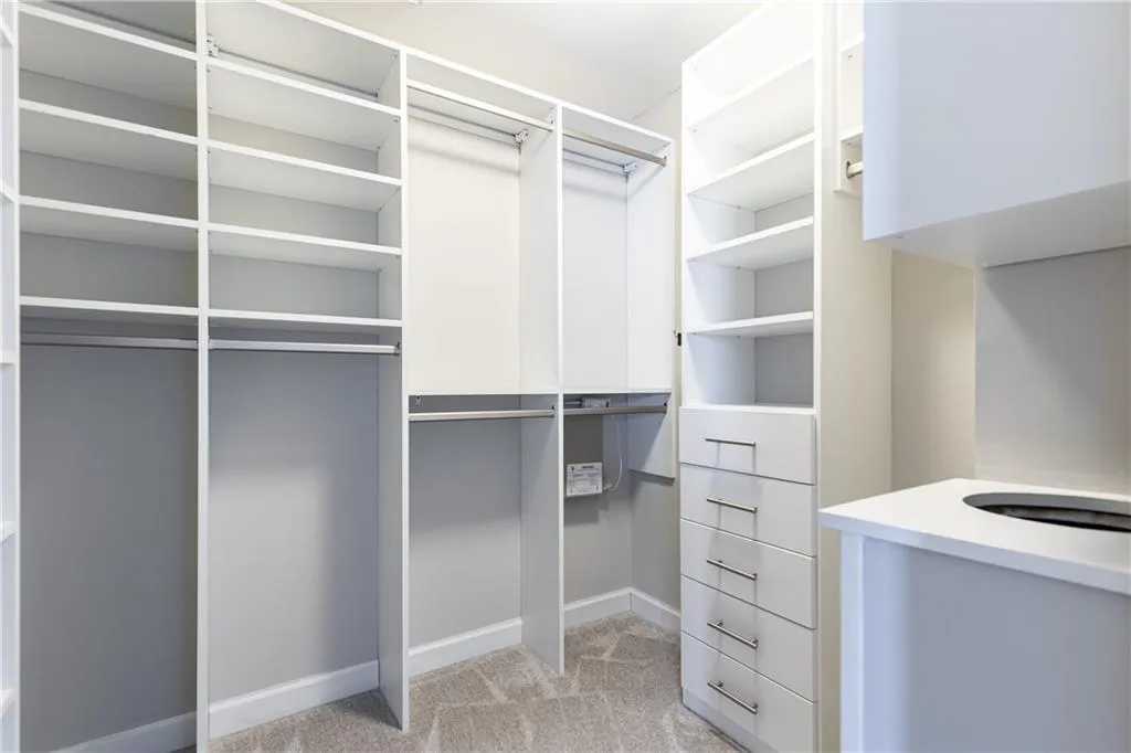 1370 Brookhaven Village Circle Ne, Brookhaven, Georgia 30319, 3 Bedrooms Bedrooms, ,2 BathroomsBathrooms,Residential,For Sale,1370 Brookhaven Village Circle Ne,7666531