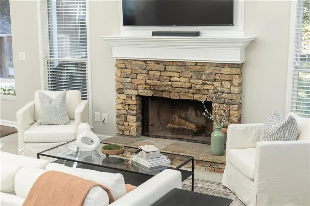 1370 Brookhaven Village Circle Ne, Brookhaven, Georgia 30319, 3 Bedrooms Bedrooms, ,2 BathroomsBathrooms,Residential,For Sale,1370 Brookhaven Village Circle Ne,7666531