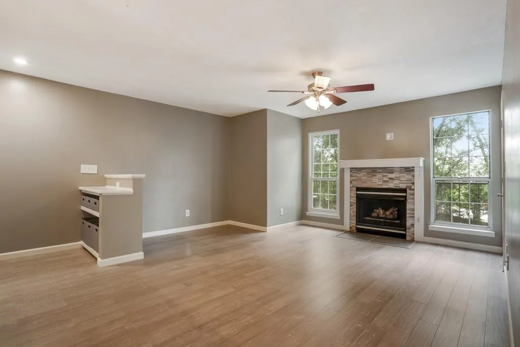 540 Granville Court Unit 540, Sandy Springs, Georgia 30328, 1 Bedroom Bedrooms, ,1 BathroomBathrooms,Residential,Sold,540 Granville Court Unit 540,5837109