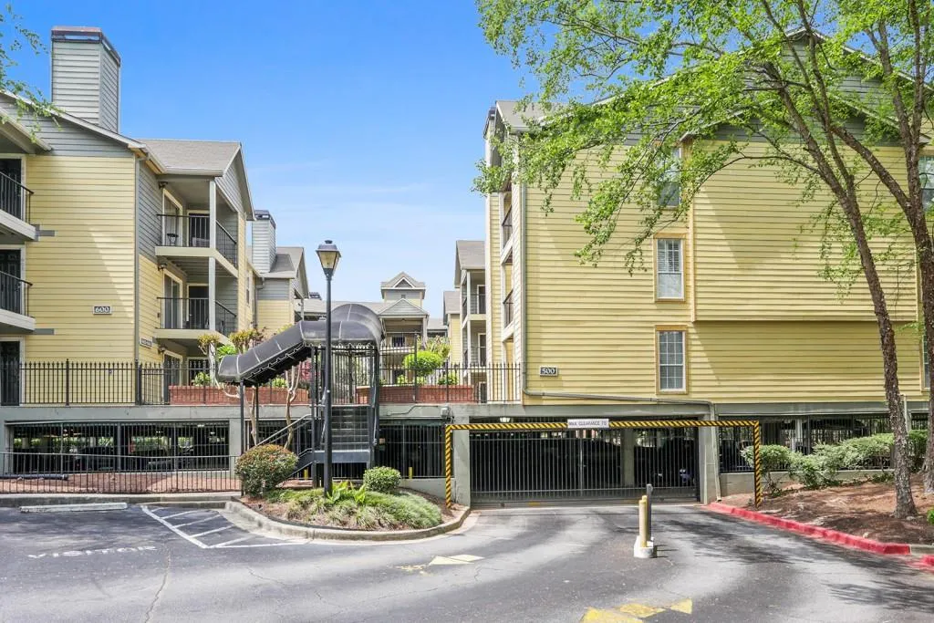 540 Granville Court Unit 540, Sandy Springs, Georgia 30328, 1 Bedroom Bedrooms, ,1 BathroomBathrooms,Residential,Sold,540 Granville Court Unit 540,5837109