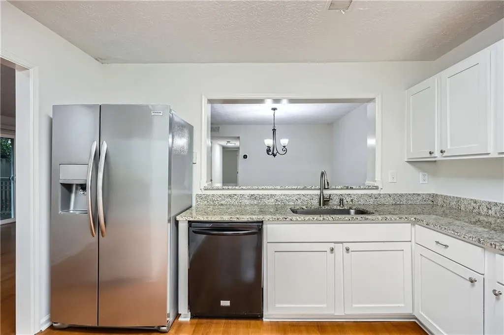 2901 Lenox Road Unit 702, Atlanta, Georgia 30324, 2 Bedrooms Bedrooms, ,2 BathroomsBathrooms,Residential,For Sale,2901 Lenox Road Unit 702,7583703