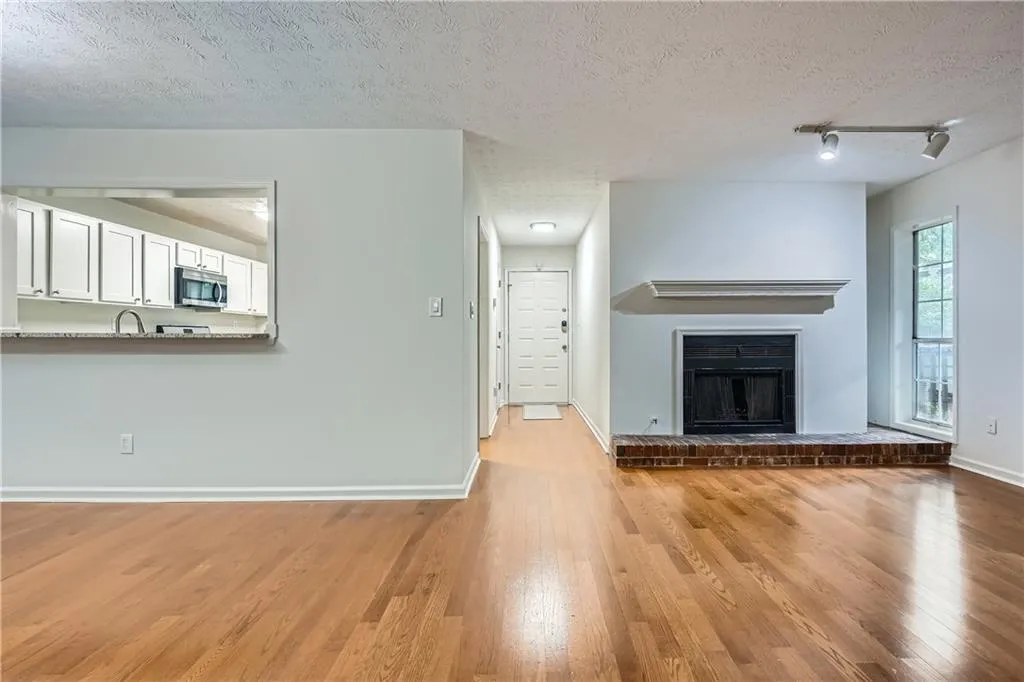 2901 Lenox Road Unit 702, Atlanta, Georgia 30324, 2 Bedrooms Bedrooms, ,2 BathroomsBathrooms,Residential,For Sale,2901 Lenox Road Unit 702,7583703
