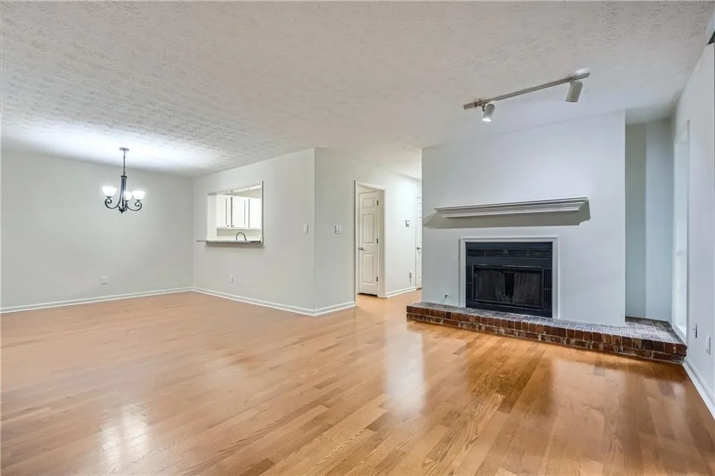 2901 Lenox Road Unit 702, Atlanta, Georgia 30324, 2 Bedrooms Bedrooms, ,2 BathroomsBathrooms,Residential,For Sale,2901 Lenox Road Unit 702,7583703