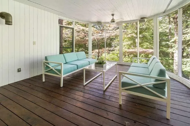 705 Tanglewood Trail, Sandy Springs, Georgia 30327, 5 Bedrooms Bedrooms, ,4 BathroomsBathrooms,Residential,Sold,705 Tanglewood Trail,7072499