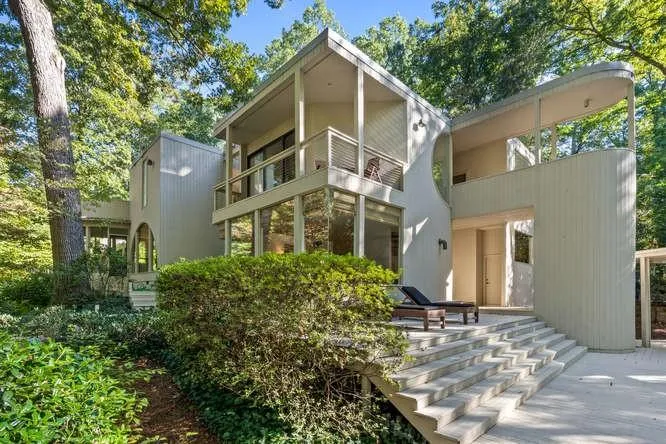 705 Tanglewood Trail, Sandy Springs, Georgia 30327, 5 Bedrooms Bedrooms, ,4 BathroomsBathrooms,Residential,Sold,705 Tanglewood Trail,7072499