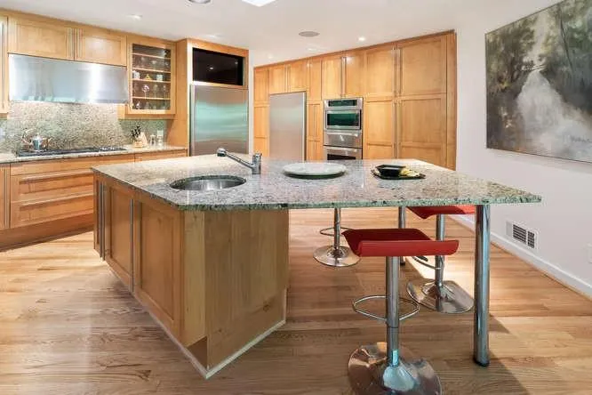 705 Tanglewood Trail, Sandy Springs, Georgia 30327, 5 Bedrooms Bedrooms, ,4 BathroomsBathrooms,Residential,Sold,705 Tanglewood Trail,7072499