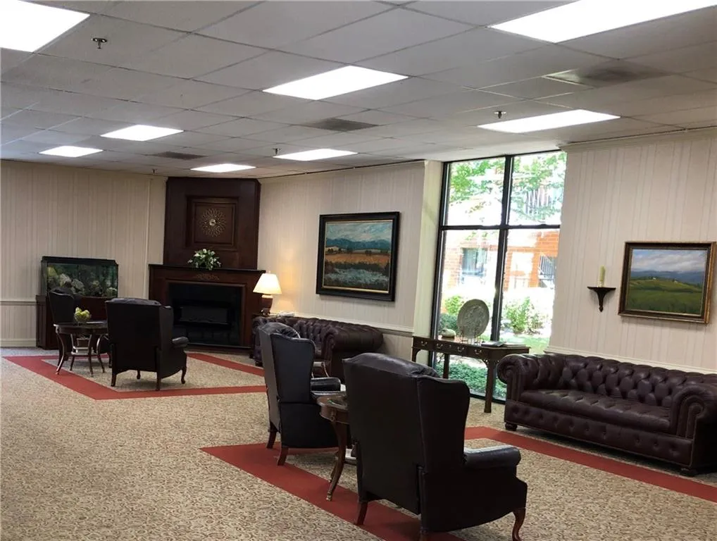 300 Johnson Ferry Road Ne Unit B615, Sandy Springs, Georgia 30328, 2 Bedrooms Bedrooms, ,2 BathroomsBathrooms,Residential,Sold,300 Johnson Ferry Road Ne Unit B615,6596881