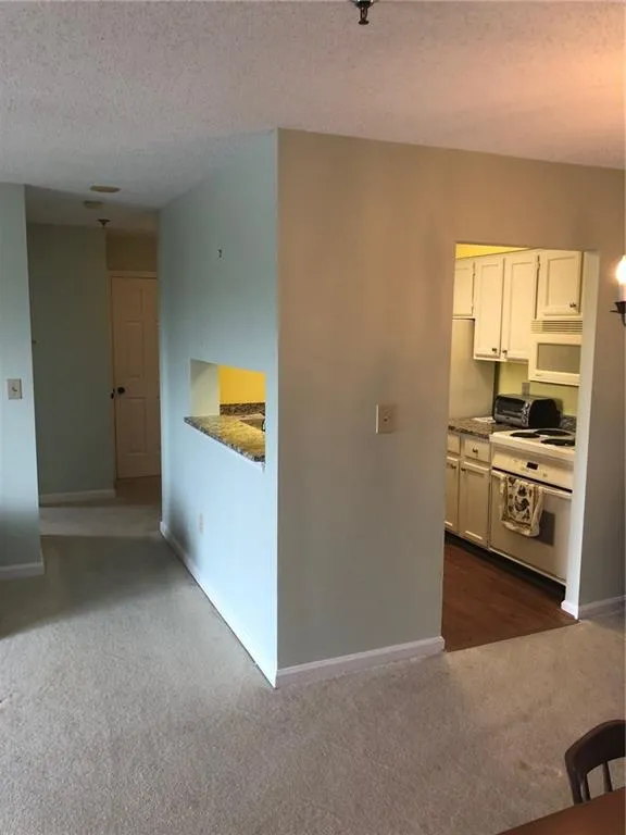 300 Johnson Ferry Road Ne Unit B615, Sandy Springs, Georgia 30328, 2 Bedrooms Bedrooms, ,2 BathroomsBathrooms,Residential,Sold,300 Johnson Ferry Road Ne Unit B615,6596881