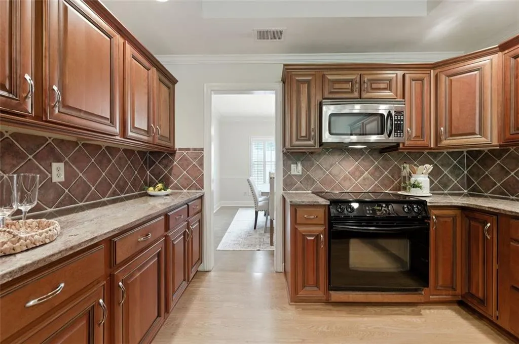 45 Vernon Glen Court, Atlanta, Georgia 30338, 3 Bedrooms Bedrooms, ,3 BathroomsBathrooms,Residential,For Sale,45 Vernon Glen Court,7632120