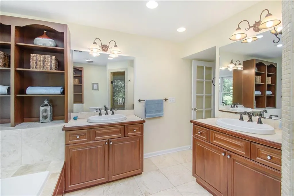 5940 Garber Drive Ne, Sandy Springs, Georgia 30328, 4 Bedrooms Bedrooms, ,3 BathroomsBathrooms,Residential,Sold,5940 Garber Drive Ne,6874590