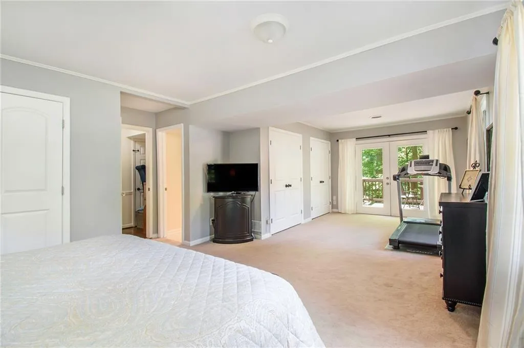 5940 Garber Drive Ne, Sandy Springs, Georgia 30328, 4 Bedrooms Bedrooms, ,3 BathroomsBathrooms,Residential,Sold,5940 Garber Drive Ne,6874590