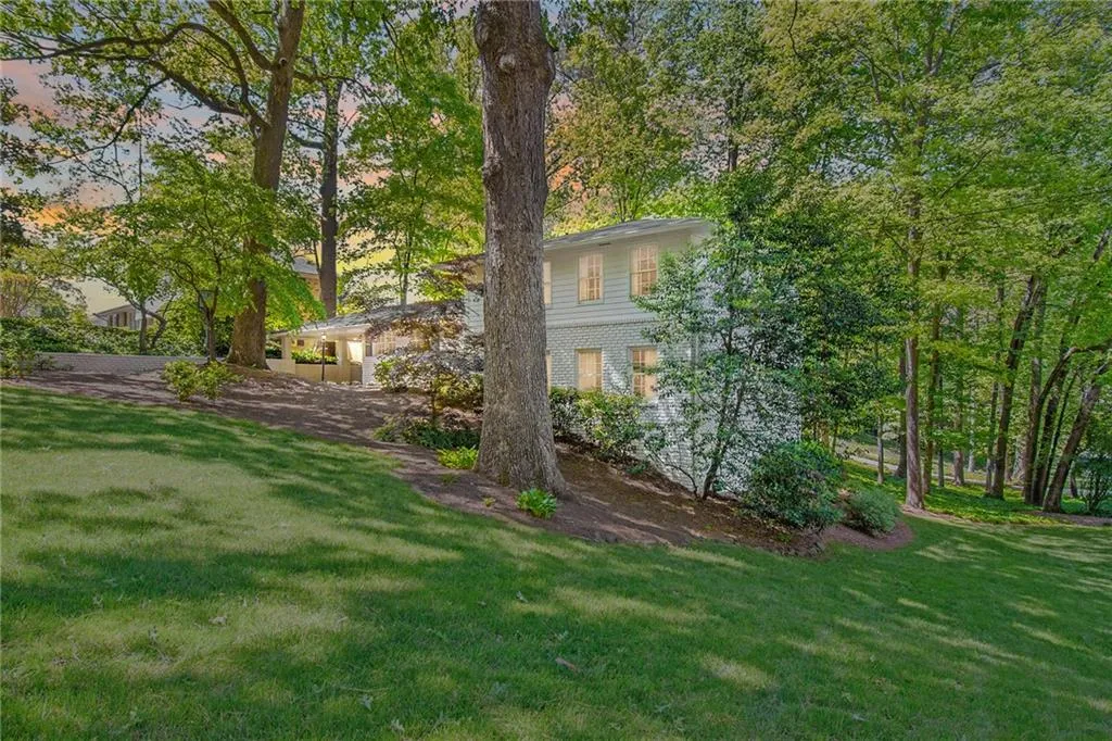 5940 Garber Drive Ne, Sandy Springs, Georgia 30328, 4 Bedrooms Bedrooms, ,3 BathroomsBathrooms,Residential,Sold,5940 Garber Drive Ne,6874590