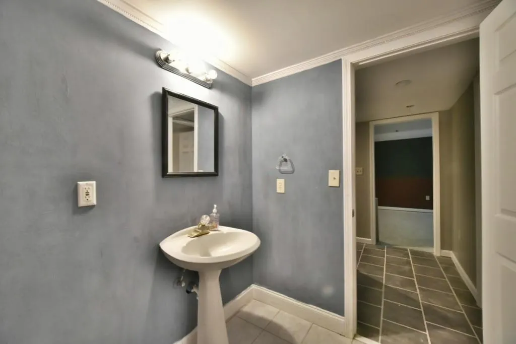 410 Huntcliff Green, Sandy Springs, Georgia 30350, 6 Bedrooms Bedrooms, ,4 BathroomsBathrooms,Residential,Sold,410 Huntcliff Green,5678012