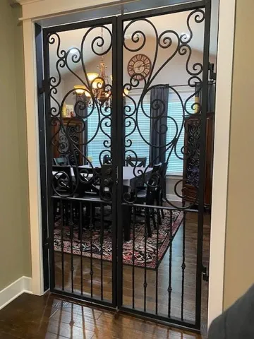 1170