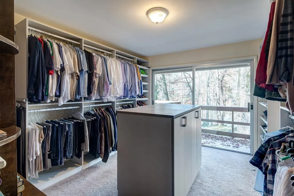 1260 Tynecastle Way, Sandy Springs, Georgia 30350, 5 Bedrooms Bedrooms, ,3 BathroomsBathrooms,Residential,Sold,1260 Tynecastle Way,5945165