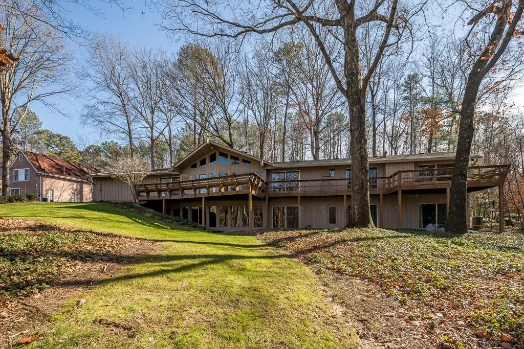 1260 Tynecastle Way, Sandy Springs, Georgia 30350, 5 Bedrooms Bedrooms, ,3 BathroomsBathrooms,Residential,Sold,1260 Tynecastle Way,5945165