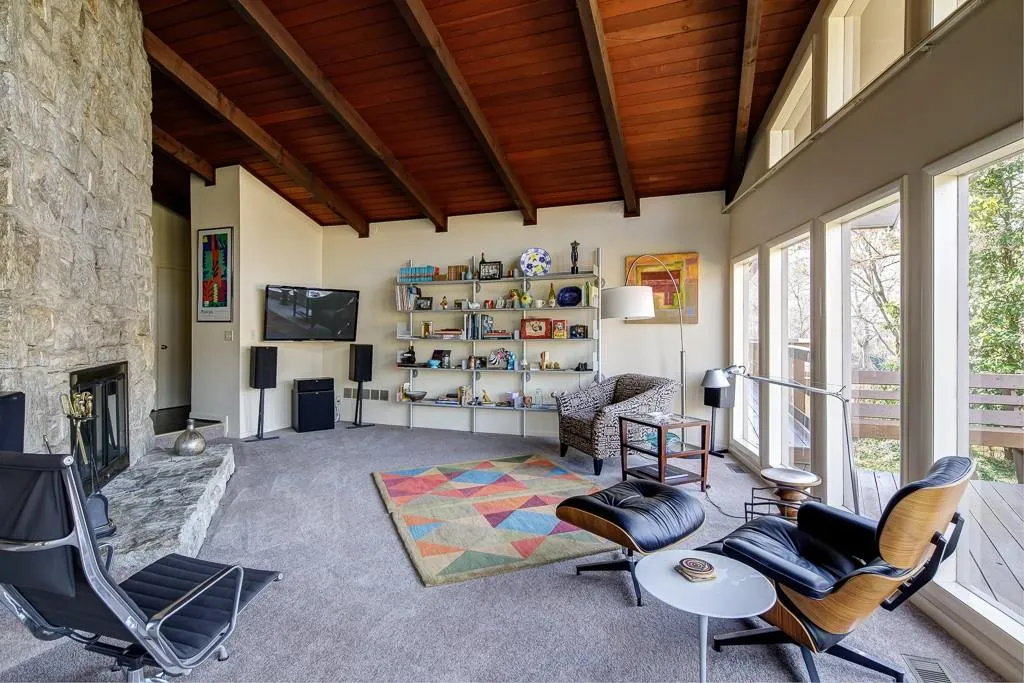 1260 Tynecastle Way, Sandy Springs, Georgia 30350, 5 Bedrooms Bedrooms, ,3 BathroomsBathrooms,Residential,Sold,1260 Tynecastle Way,5945165