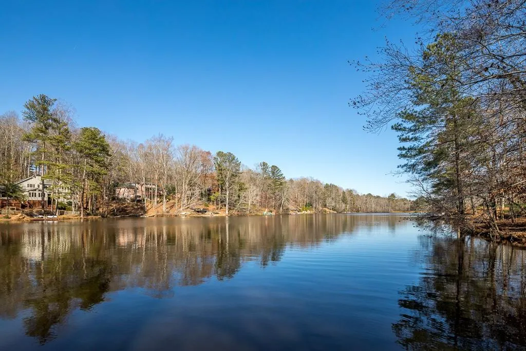 1260 Tynecastle Way, Sandy Springs, Georgia 30350, 5 Bedrooms Bedrooms, ,3 BathroomsBathrooms,Residential,Sold,1260 Tynecastle Way,5945165