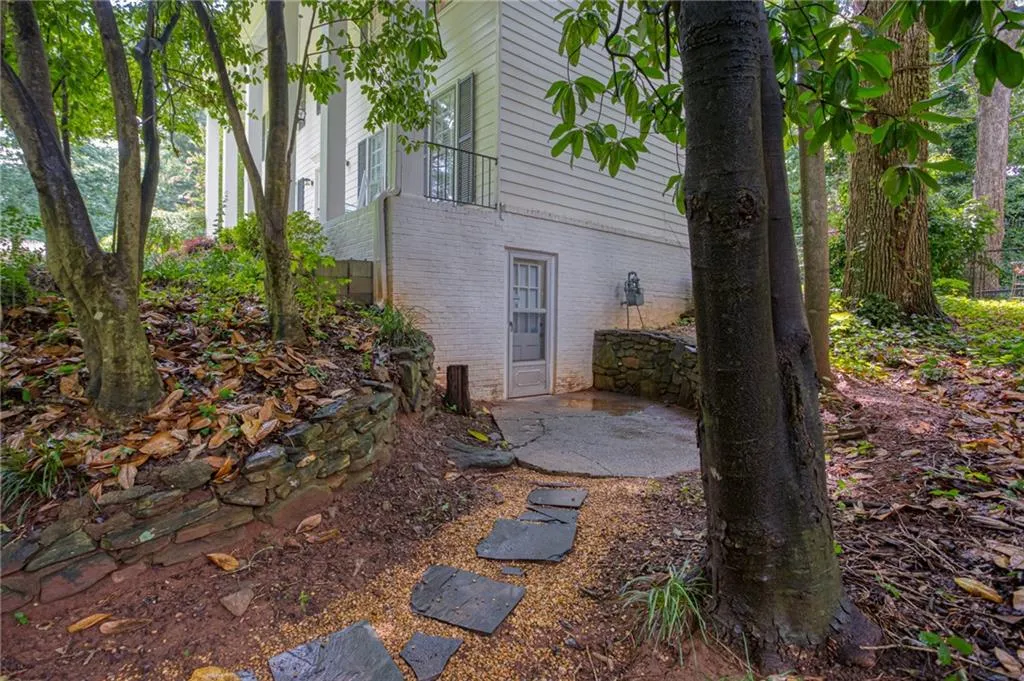5540 Windy Ridge Drive Ne, Sandy Springs, Georgia 30342, 4 Bedrooms Bedrooms, ,2 BathroomsBathrooms,Residential,Sold,5540 Windy Ridge Drive Ne,6760857