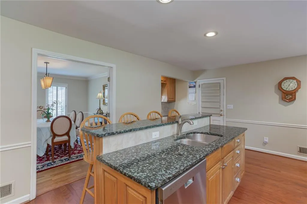 5540 Windy Ridge Drive Ne, Sandy Springs, Georgia 30342, 4 Bedrooms Bedrooms, ,2 BathroomsBathrooms,Residential,Sold,5540 Windy Ridge Drive Ne,6760857