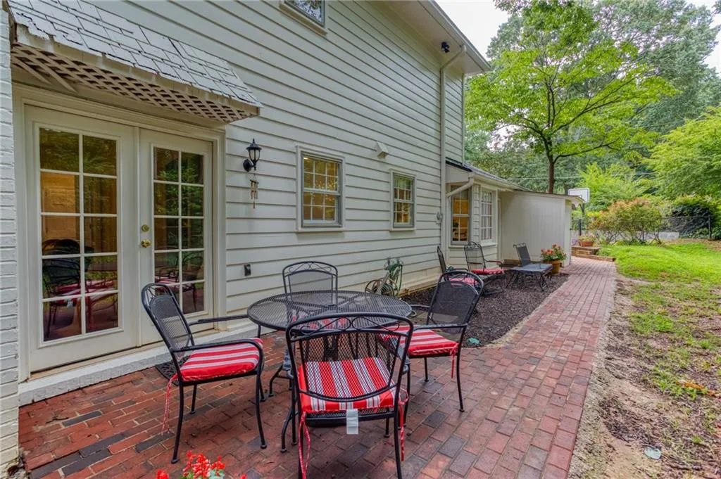 5540 Windy Ridge Drive Ne, Sandy Springs, Georgia 30342, 4 Bedrooms Bedrooms, ,2 BathroomsBathrooms,Residential,Sold,5540 Windy Ridge Drive Ne,6760857