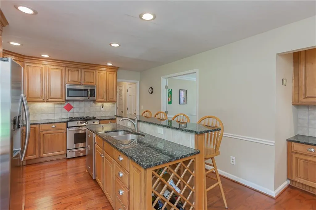 5540 Windy Ridge Drive Ne, Sandy Springs, Georgia 30342, 4 Bedrooms Bedrooms, ,2 BathroomsBathrooms,Residential,Sold,5540 Windy Ridge Drive Ne,6760857