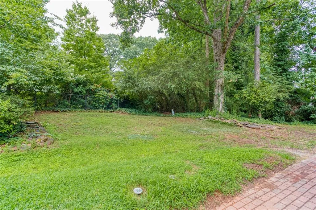 5540 Windy Ridge Drive Ne, Sandy Springs, Georgia 30342, 4 Bedrooms Bedrooms, ,2 BathroomsBathrooms,Residential,Sold,5540 Windy Ridge Drive Ne,6760857