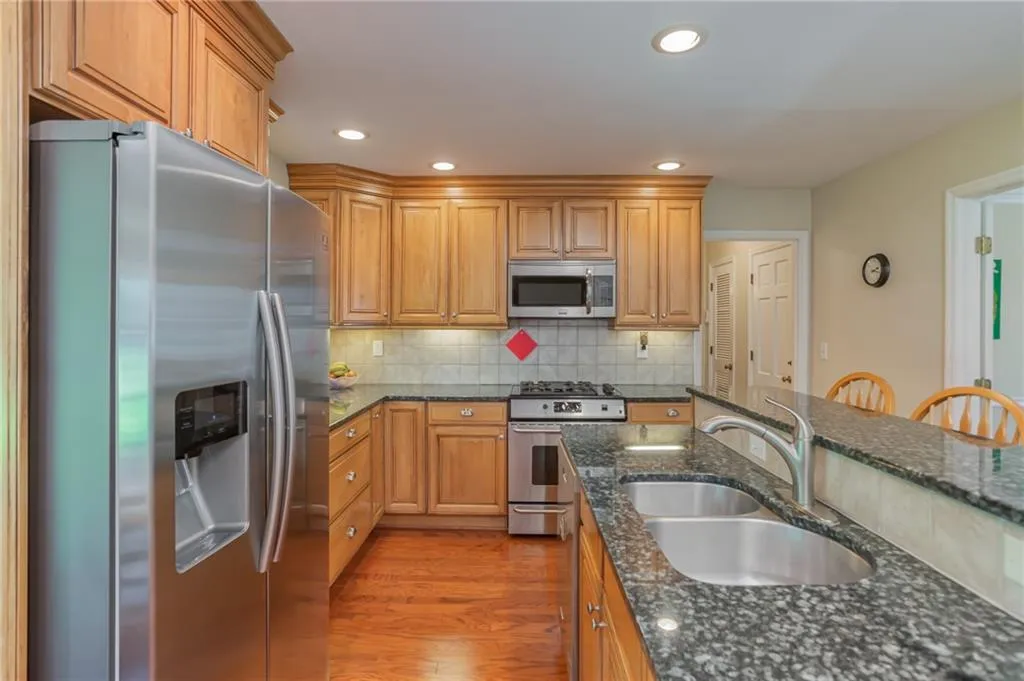5540 Windy Ridge Drive Ne, Sandy Springs, Georgia 30342, 4 Bedrooms Bedrooms, ,2 BathroomsBathrooms,Residential,Sold,5540 Windy Ridge Drive Ne,6760857