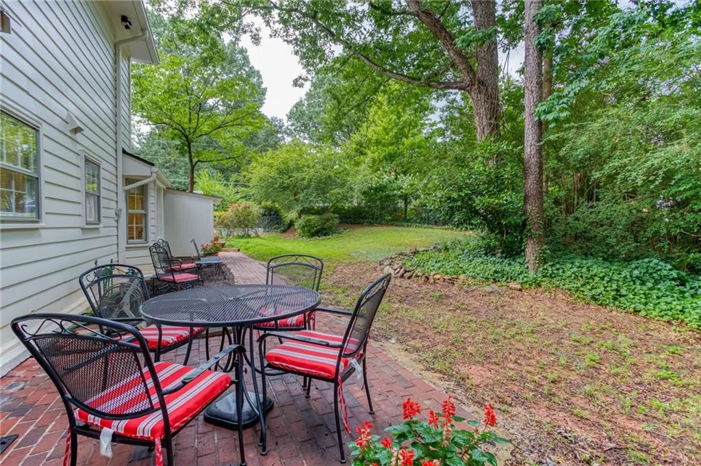 5540 Windy Ridge Drive Ne, Sandy Springs, Georgia 30342, 4 Bedrooms Bedrooms, ,2 BathroomsBathrooms,Residential,Sold,5540 Windy Ridge Drive Ne,6760857