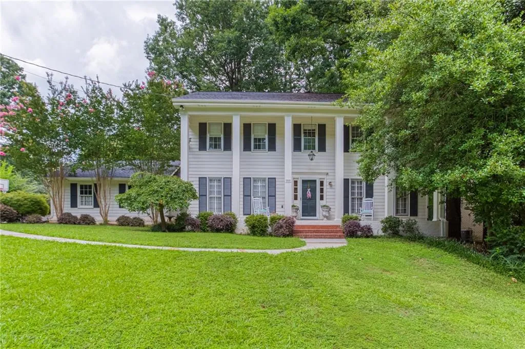 5540 Windy Ridge Drive Ne, Sandy Springs, Georgia 30342, 4 Bedrooms Bedrooms, ,2 BathroomsBathrooms,Residential,Sold,5540 Windy Ridge Drive Ne,6760857