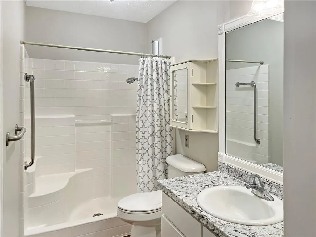 475 Mount Vernon Highway Ne Unit C120, Atlanta, Georgia 30328, 1 Bedroom Bedrooms, ,1 BathroomBathrooms,Residential,Sold,475 Mount Vernon Highway Ne Unit C120,7437122