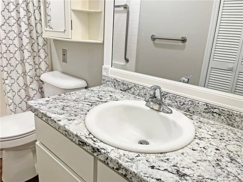 475 Mount Vernon Highway Ne Unit C120, Atlanta, Georgia 30328, 1 Bedroom Bedrooms, ,1 BathroomBathrooms,Residential,Sold,475 Mount Vernon Highway Ne Unit C120,7437122