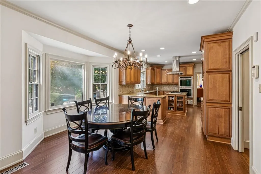 5460 E Idlewood Lane, Atlanta, Georgia 30327, 6 Bedrooms Bedrooms, ,4 BathroomsBathrooms,Residential,For Sale,5460 E Idlewood Lane,7678353